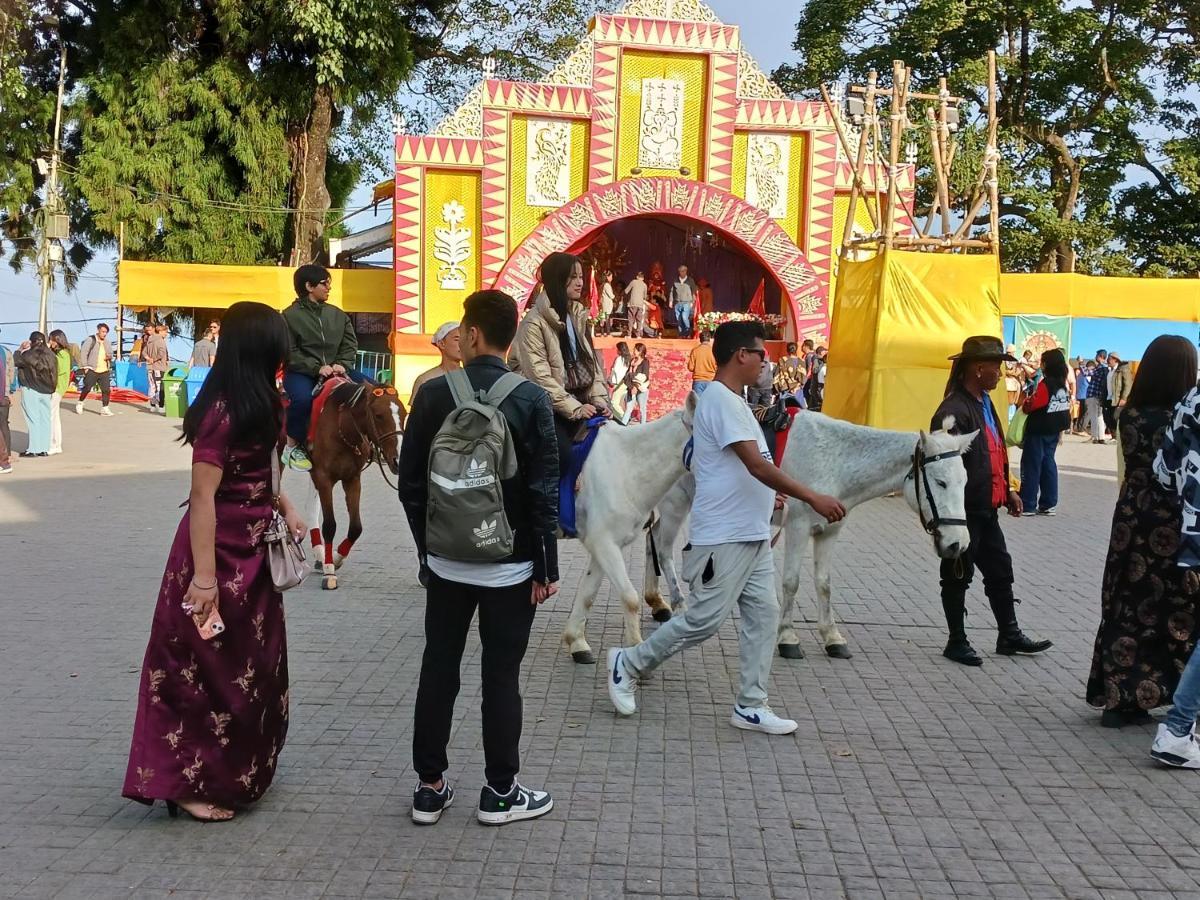 דרג'ילינג Azalea Holidays On Mall מראה חיצוני תמונה